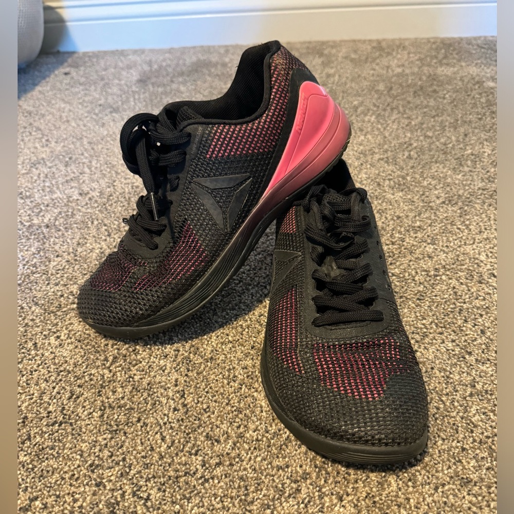 Women’s Reebok CrossFit Nano Size 9 Black and Pink